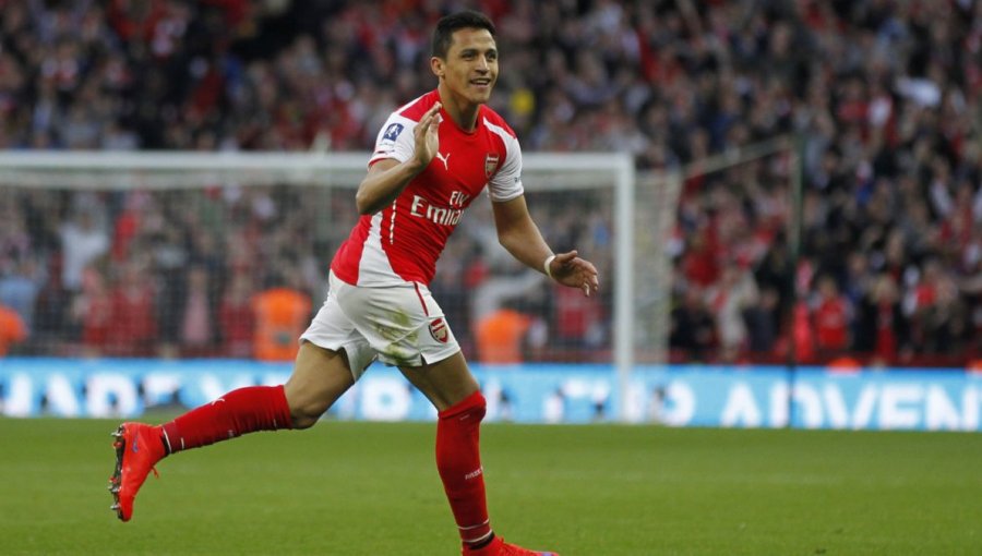 Sigue brillando: Sánchez anotó un golazo en aplastante triunfo del Arsenal