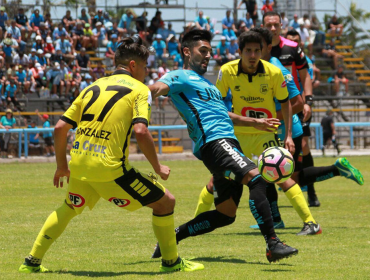 Deportes Iquique vuelve a los abrazos tras derrotar a San Luis en Cavancha