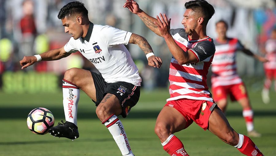 Colo Colo venció a Curicó Unido y depende de sí mismo para salir campeón