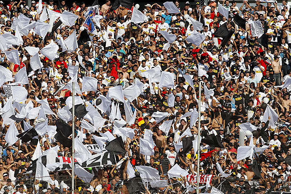 Primeras 15 mil entradas para duelo de Huachipato y Colo Colo se venderán online