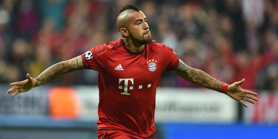 Bayern de Vidal ganó ante el PSG pero no obtuvo el liderato en Champions