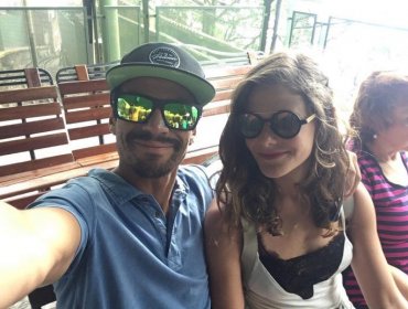 Chapu y Montserrat Ballarín confirman relación de pololeo con foto en redes sociales