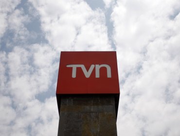 Terremoto en TVN: Directorio analiza futuro de jefe de prensa tras facilidades a Guillier en programa de TV