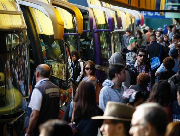 Se detecta diferencia de hasta un 227% en pasajes de buses en fin de semana largo