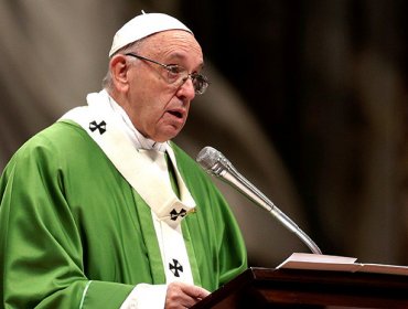 El papa Francisco llama a construir un mundo libre de armas nucleares