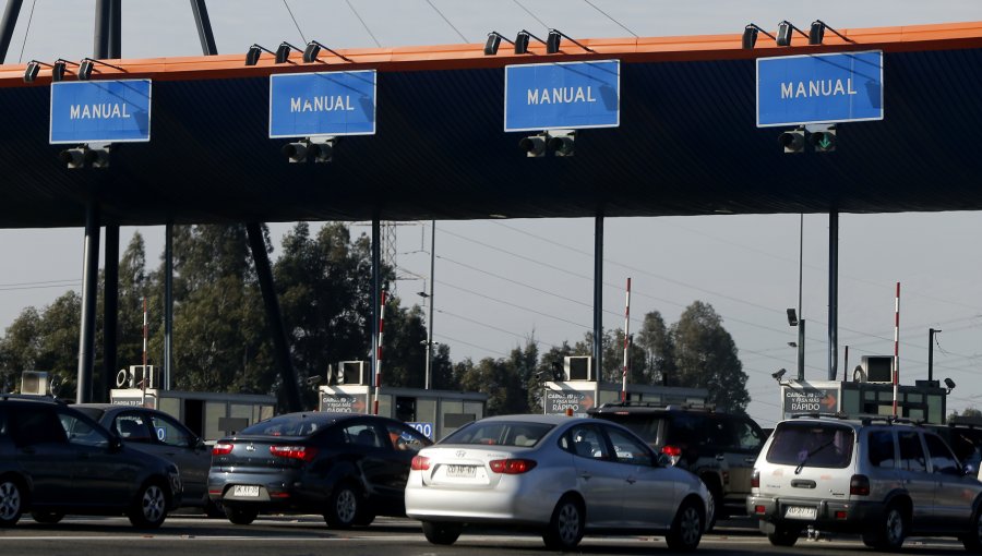 Unos 130 mil vehículos regresan a la capital tras fin de semana largo