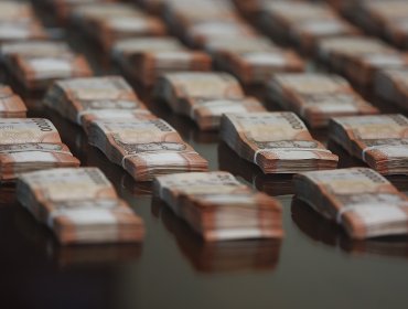 Detienen a menor de 15 años que ofreció soborno de $800.000 en billetes falsos