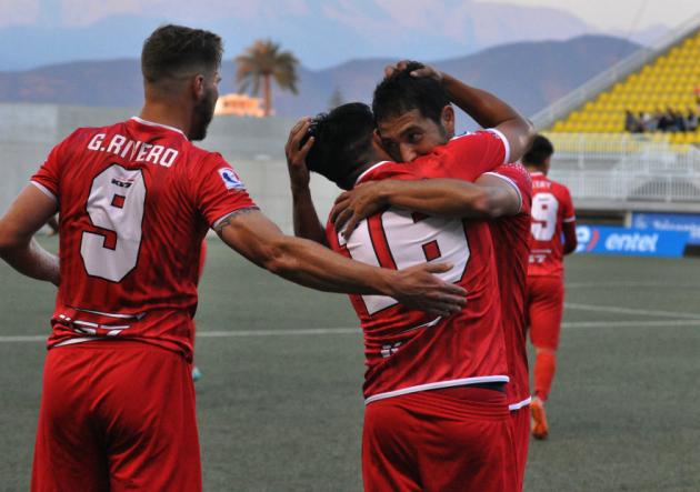 Unión La Calera y Wanderers buscan dar el primer golpe por la Promoción