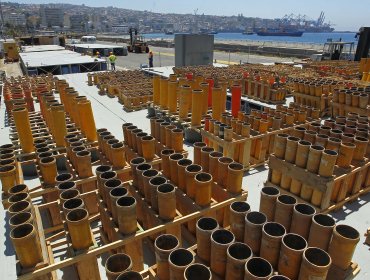 Instalan plataformas para los fuegos artificiales en Viña del Mar para año nuevo