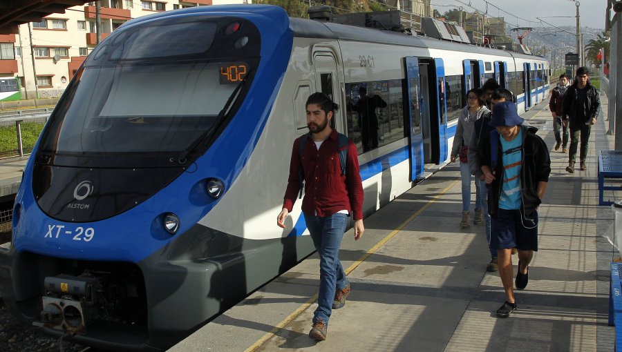 Metro de Santiago, Merval y Biotren son gratuitos este domingo para ir a votar