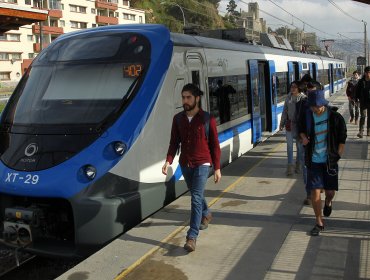 Metro de Santiago, Merval y Biotren son gratuitos este domingo para ir a votar