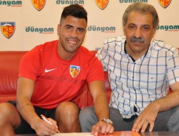 Gonzalo Espinoza ingresó en complemento del triunfo del Kayserispor en Turquía