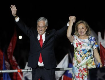 Ante miles de personas Sebastián Piñera da su primer discurso como Presidente electo