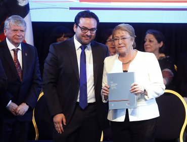 Bachelet no anunció cierre de Punta Peuco y sólo adelantó Plan Nacional de DDHH