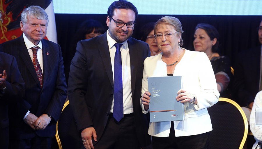 Bachelet no anunció cierre de Punta Peuco y sólo adelantó Plan Nacional de DDHH