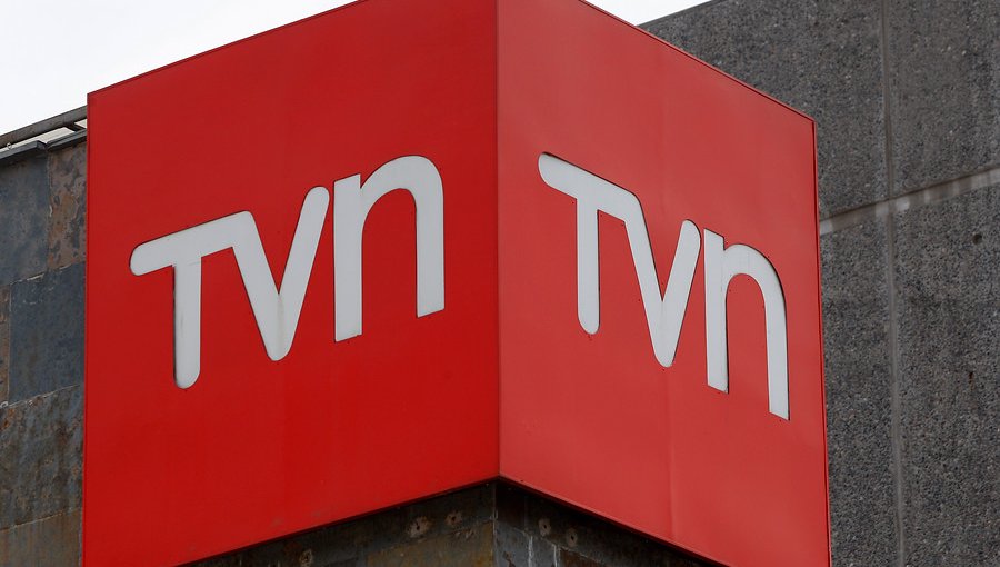 García Huidobro: Los US$18 millones de canal cultural de TVN “irán a la basura”