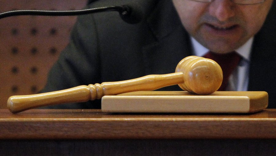 Hijo de Huaquipán queda en prisión preventiva tras ser extraditado a Chile