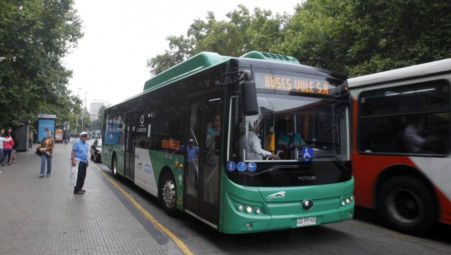 Transantiago: Siete empresas postularon a licitación del transporte público