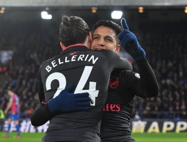 Alexis Sánchez brilló con un doblete en victoria del Arsenal por Premier League