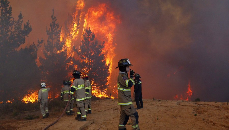 Mantienen alerta roja en San Pedro por incendio que afecta a 268 hectáreas