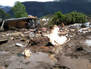 Villa Santa Lucía: Se reanudan labores de búsqueda pese a intensas lluvias