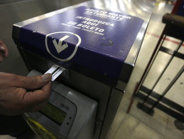 Metro elimina la venta del boleto: Tarjeta Bip será desde ahora el único medio de pago