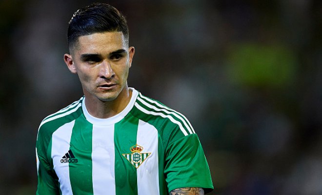 Desde el Betis informan que Colo Colo no ha enviado oferta por Felipe Gutiérrez