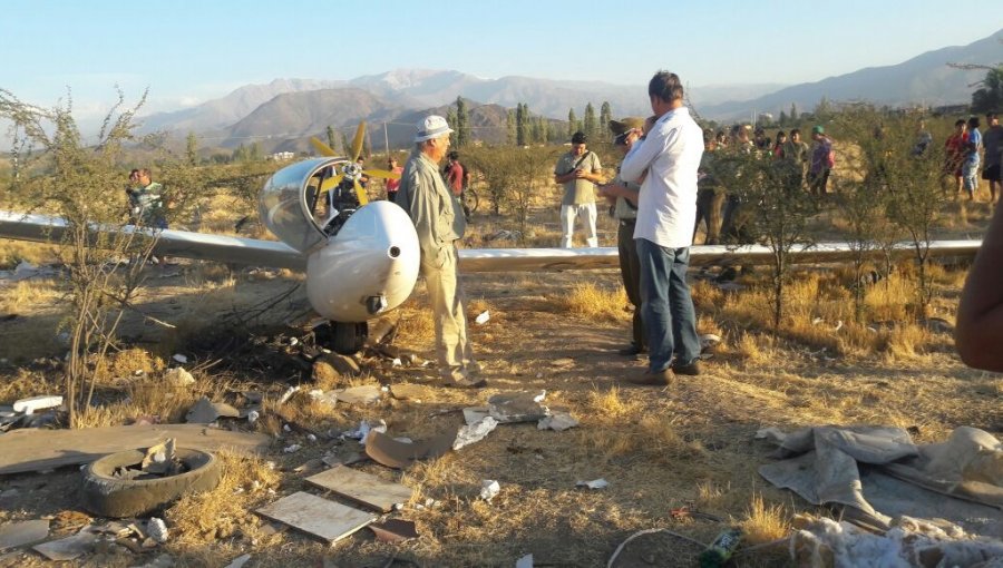 Aeroplano con dos ocupantes se precipita a tierra en Los Andes