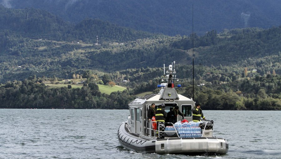 Dos turistas se encuentran desaparecidas tras naufragio de lancha en Hualaihué