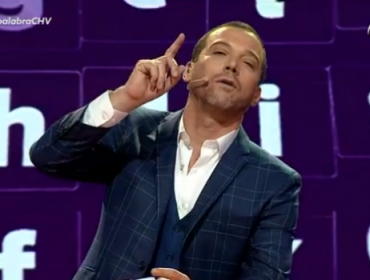 Espectacular retorno de Julián Elfenbein a Chilevisión con "Pasapalabra"