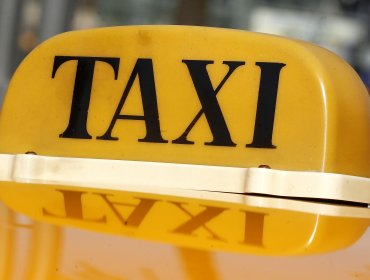 Anuncian reajuste tarifario en taxis ejecutivos de la Región Metropolitana