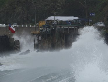 Armada anunció marejadas para este lunes entre Arica y el Golfo de Arauco