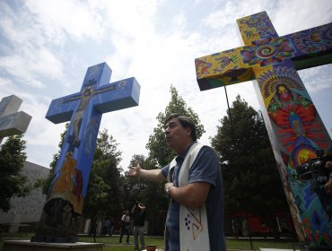 Papa Francisco en Chile: Presentan las cruces de la virtud en santuario de Padre Alberto Hurtado