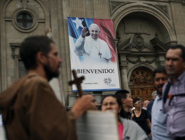 Papa en Chile: Encendedores y quitasoles no se podrán ingresar a misas masivas