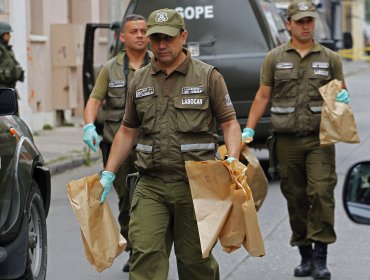 GOPE desactivó artefacto incendiario instalado en iglesia jesuita de Valparaíso