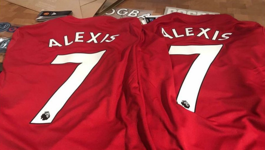 Comenzó la venta de nueva camiseta de Alexis Sánchez en Chile