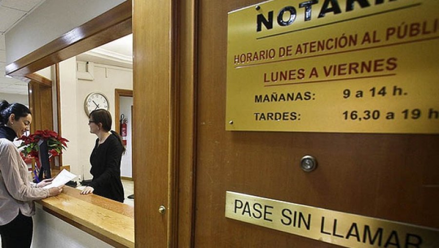 Notarios y Conservadores de Bienes Raíces en la mira: Contraloría objetó fusión de puestos