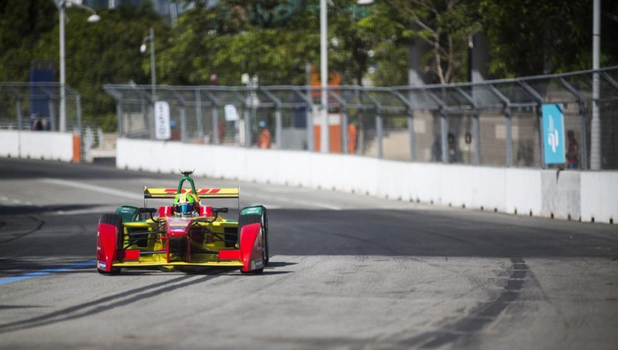 Canal 13 se prepara para su "Súper Sábado" con programación especial por "Formula E"