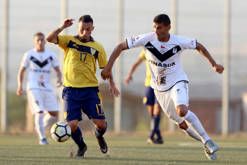 Primera B: AC Barnechea Se Impuso A Santiago Morning En El Arranque De ...