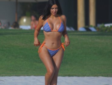 Kim Kardashian publico fotos sin retoques en respuesta a críticas de paparazzi