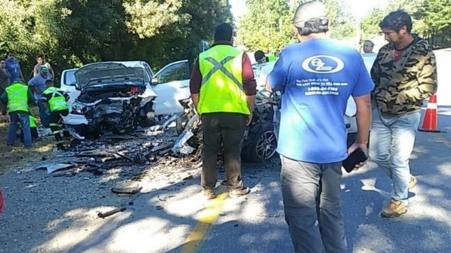 Tres muertos dejó choque entre automóvil y camioneta en Panguipulli