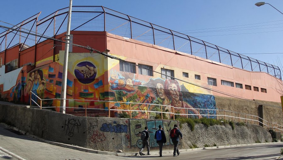 Detienen a joven del Cread de Playa Ancha acusado de violar a un niño de 13 años