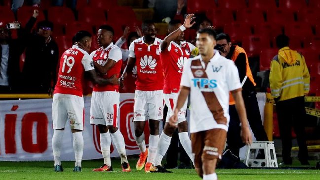 Wanderers estuvo lejos de la hazaña y se despidió con goleada de la Libertadores