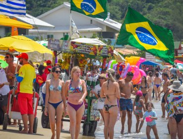 Familia destaca “milagrosa recuperación” del tercer chileno con fiebre amarilla en Brasil