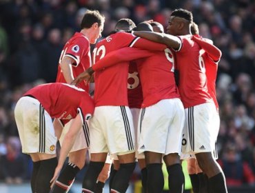 Premier League: Manchester United con Alexis en cancha da vuelta marcador frente al Chelsea