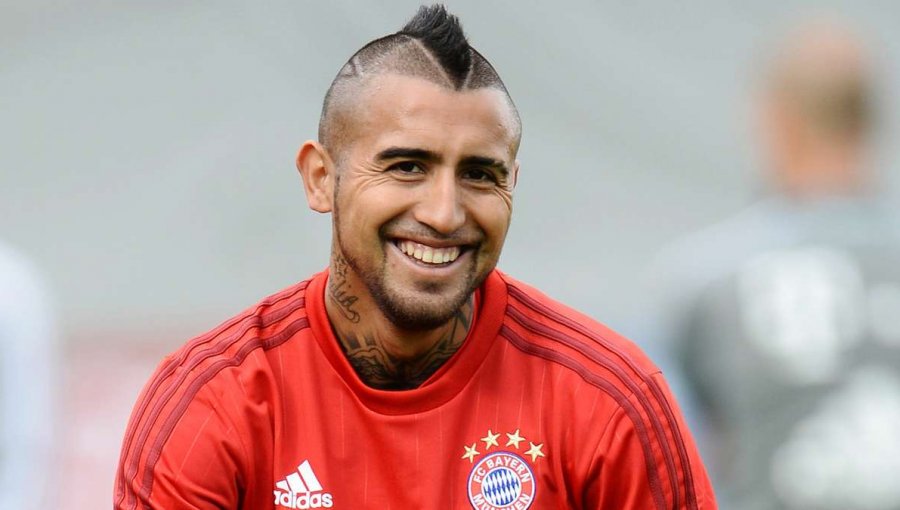 Arturo Vidal aplaudió llegada de Miguel Riffo a la banca de Deportes Iquique