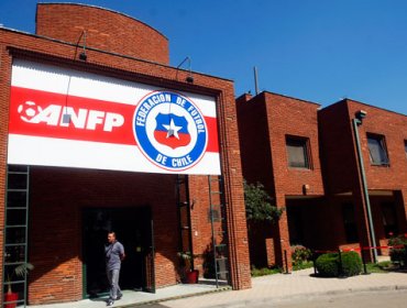 Fiscalía Nacional Económica denuncia a ANFP por cobrar para subir a Primera B