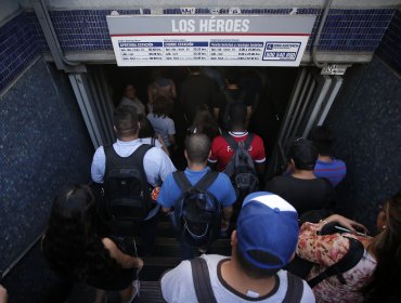 Metro inyectará trenes vacíos en horas punta en Línea 1