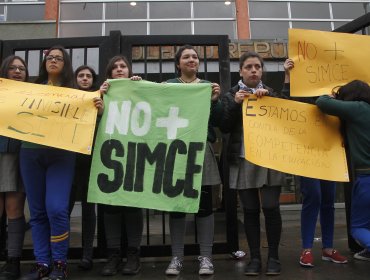 Ministerio de Educación presentó proyecto que prohíbe elaborar rankings con resultados del Simce
