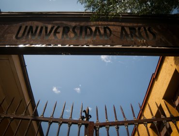 Universidad Arcis: Confech se suma a acciones legales en contra de Mineduc